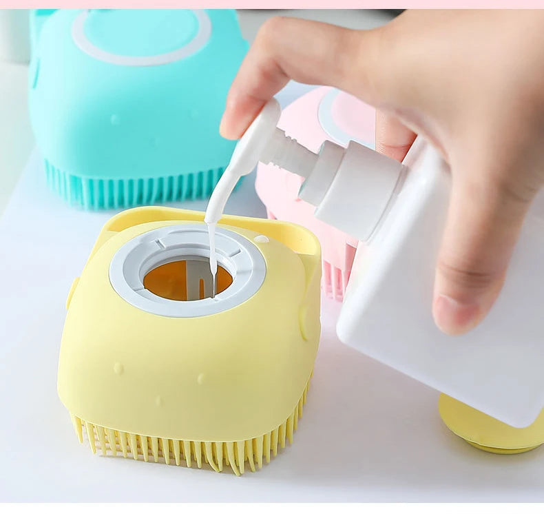 Shampoo brush for animals