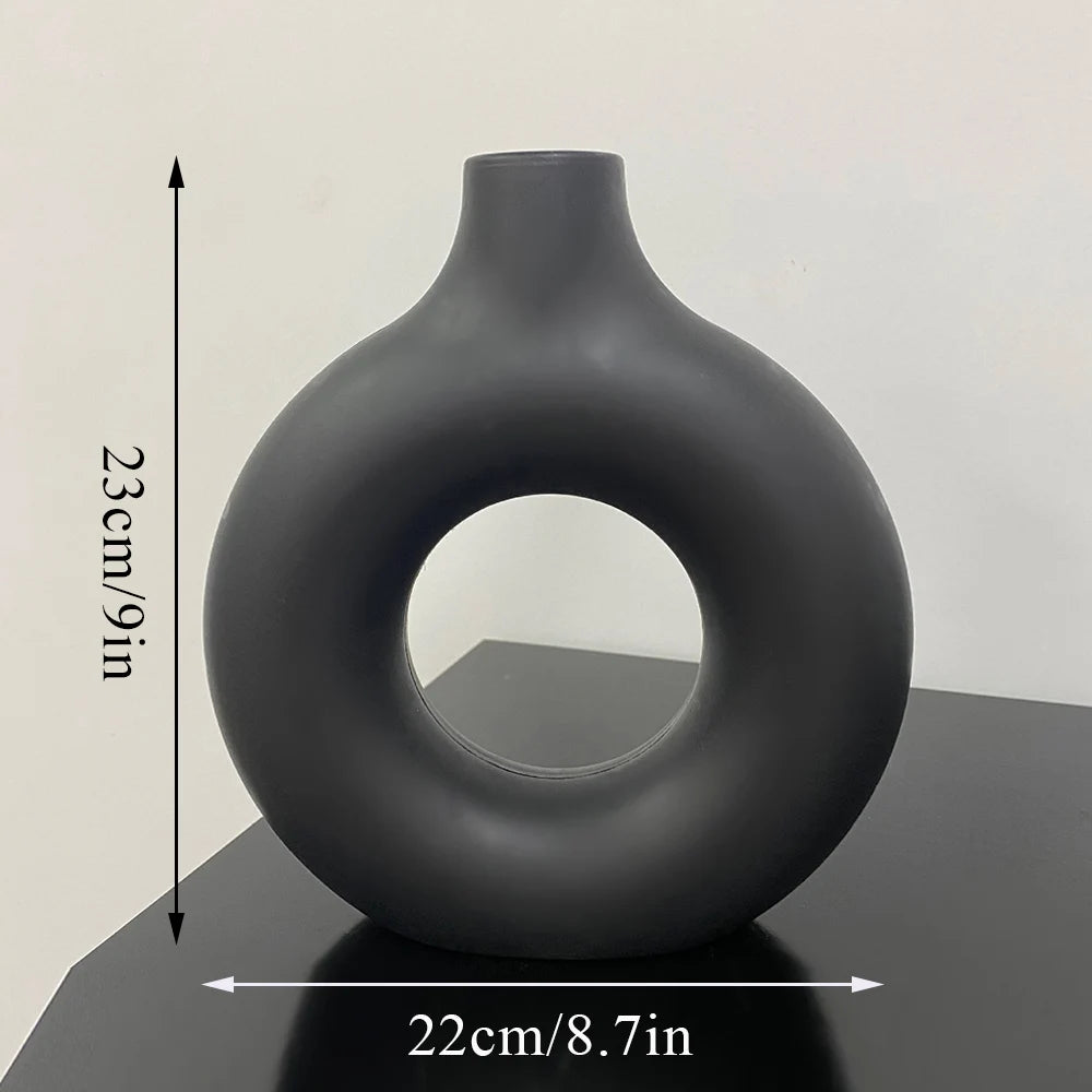 Black vase, different sizes