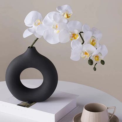 Black vase, different sizes