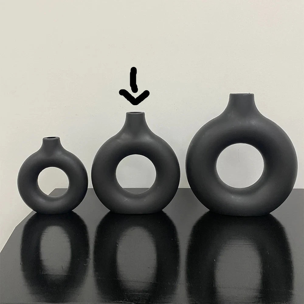 Black vase, different sizes