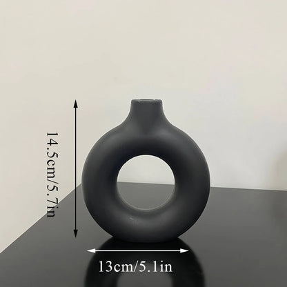 Black vase, different sizes