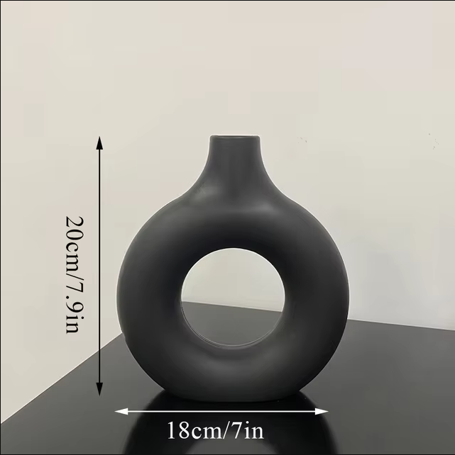 Black vase, different sizes